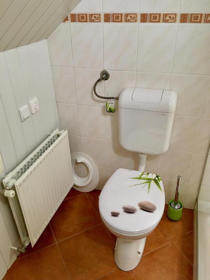 Apartment Milena Nomenj Exterior photo