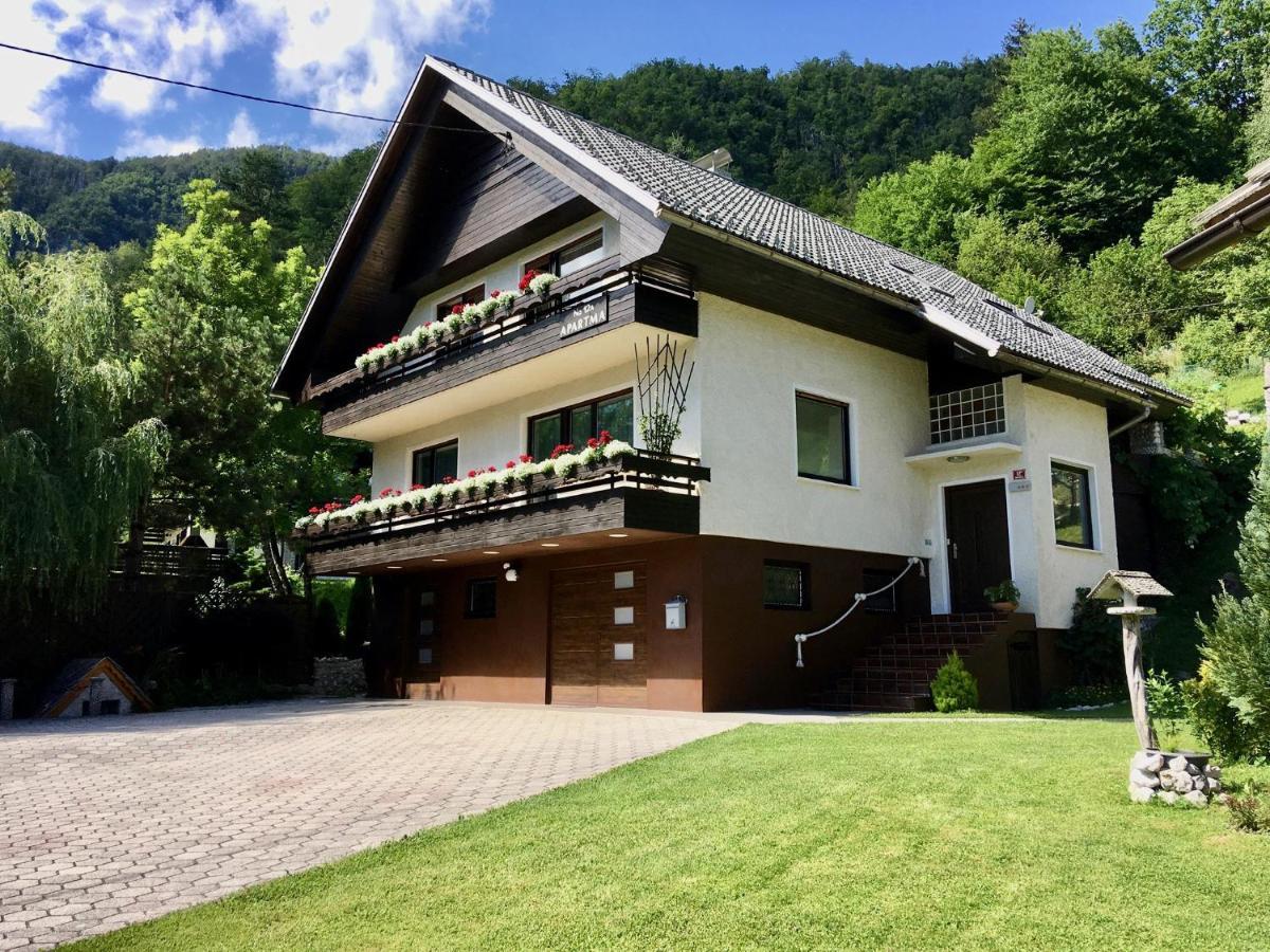 Apartment Milena Nomenj Exterior photo