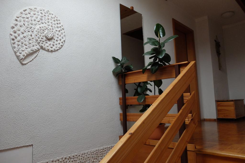 Apartment Milena Nomenj Exterior photo